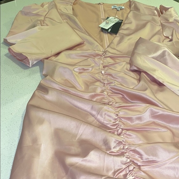 FASHIONNOVA DRESS - Picture 4 of 4